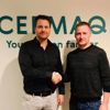 Cermaq has signed an agreement with SFI to support development of the SFI delousing system. Harald Takle, R&D Manager Farming Technology in Cermaq Group (left) and Eyðbjørn Hansen, Managing Director of Sea Farm Innovations (right)